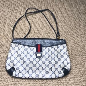 Vintage Gucci supreme bag